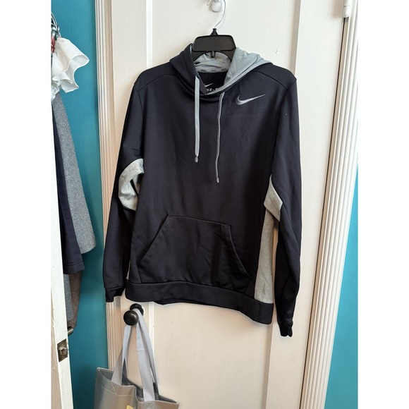 Nike Therma-Fit Pullover‎ Fleece L Hoodie Training Black  , Medium - Picture 1 of 6
